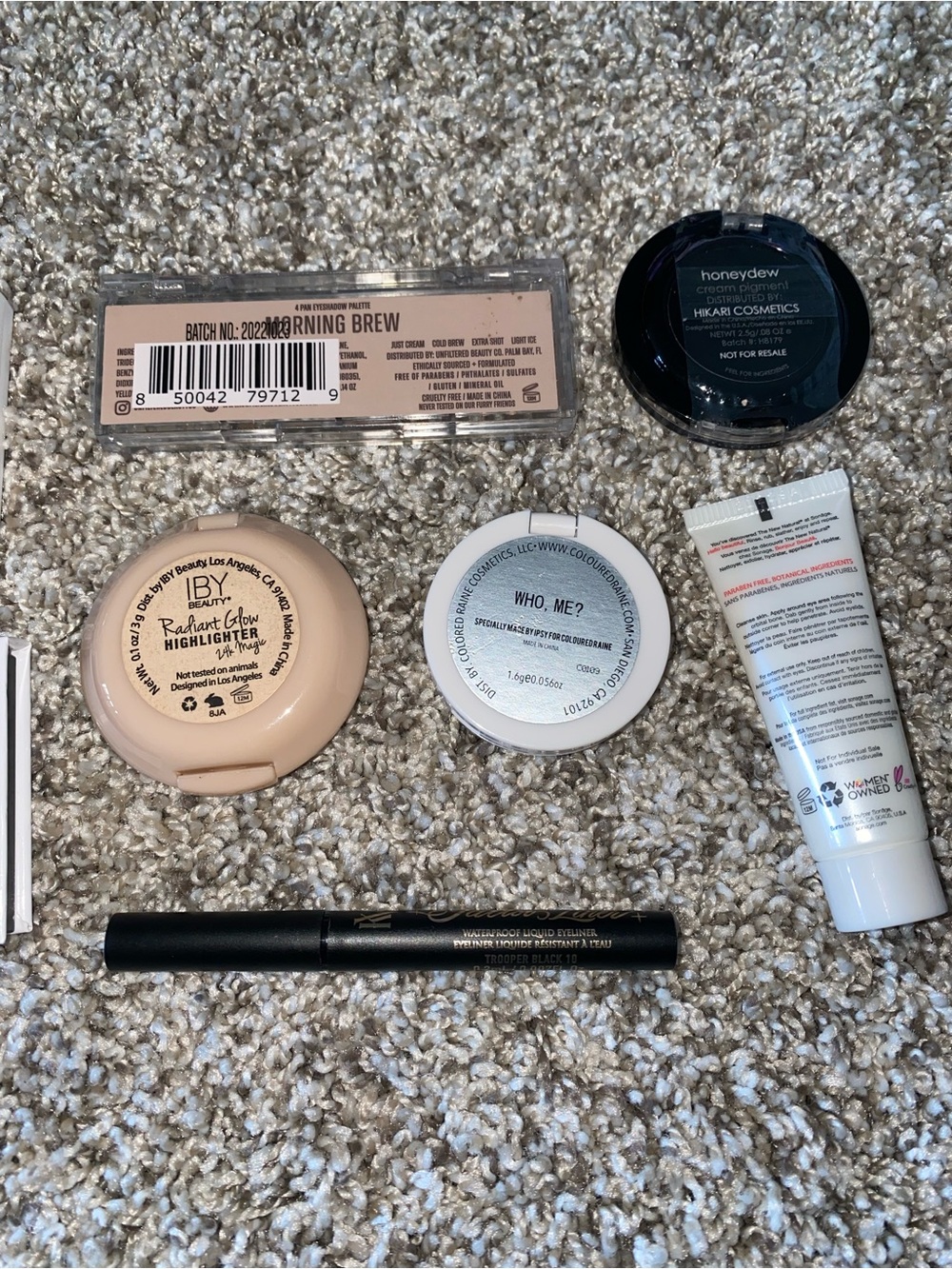 Makeup Sample Lot - Picture 5 of 5